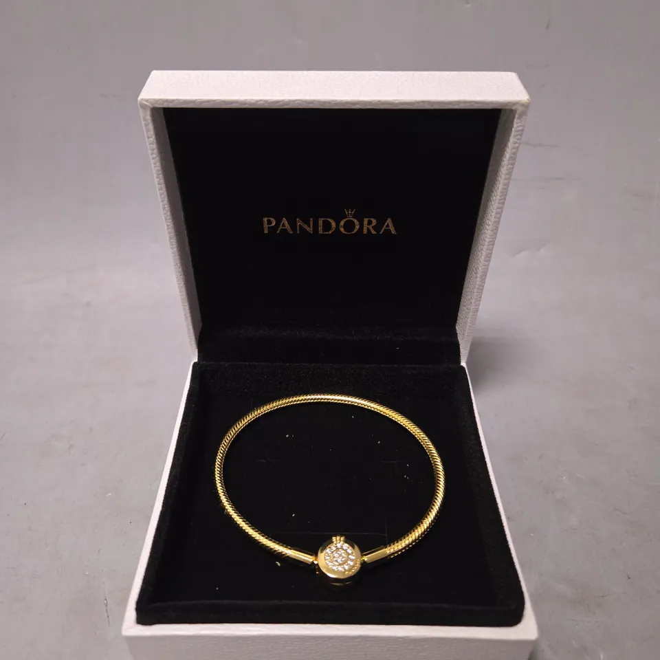 PANDORA MOMENTS SPARKLING CROWN O SNAKE CHAIN BRACELET 