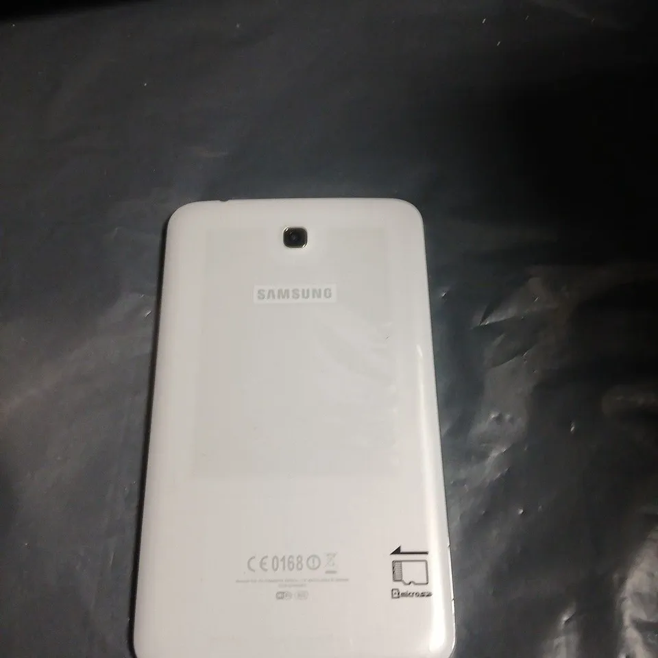 SAMSUNG TABLET – WHITE 