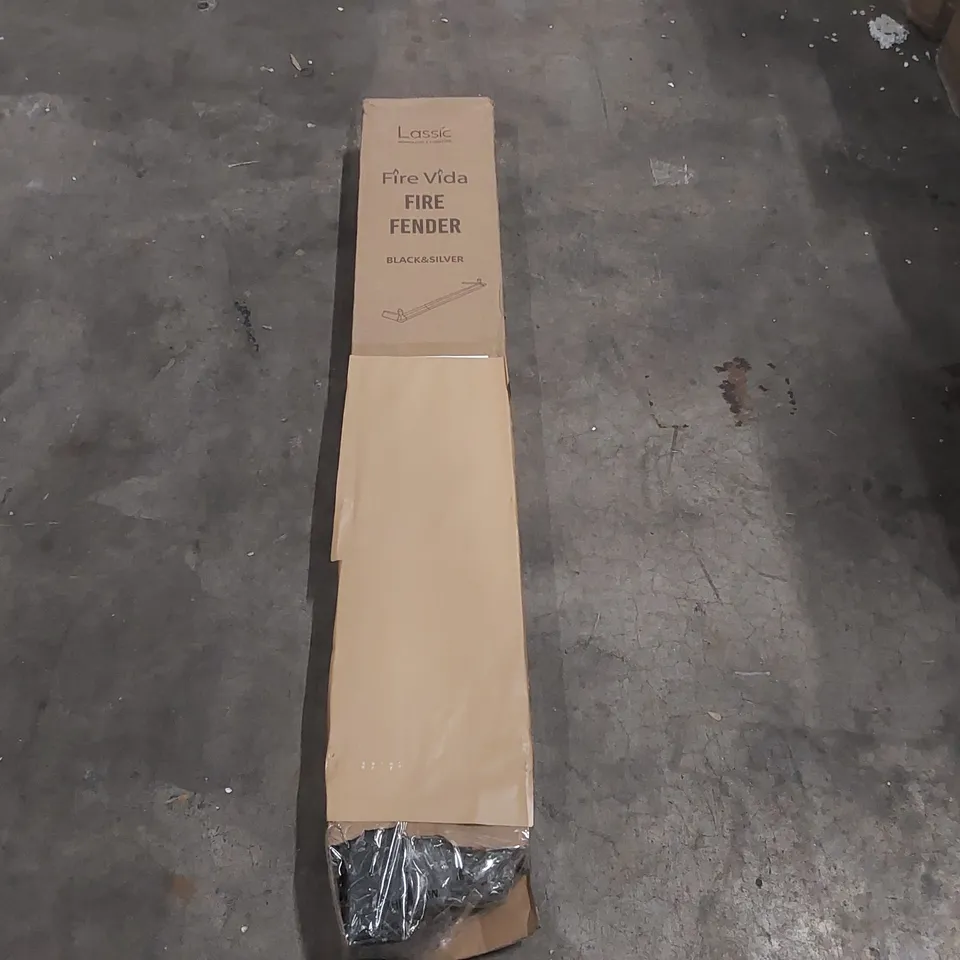 BOXED FIRE VIDA STEEL FIRE FENDER - BLACK & SILVER