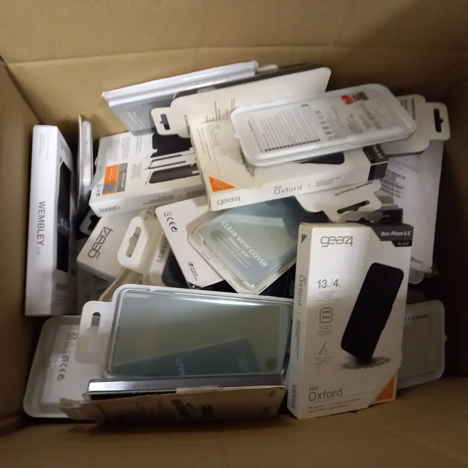 APPROXIMATELY 30 PHONE CASES IN VARIOUS MODELS, STYLES AND COLOURS