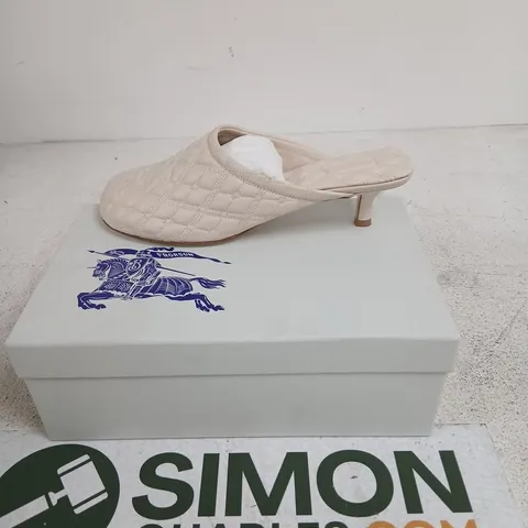 BURBERRY QUILTED LEATHER MULE – BEIGE, UK 7 (EU 40)