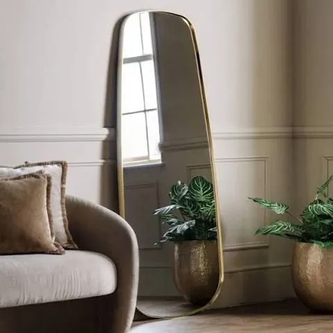 BOXED HOLWORTH SHAPED LEANER GOLD MIRROR