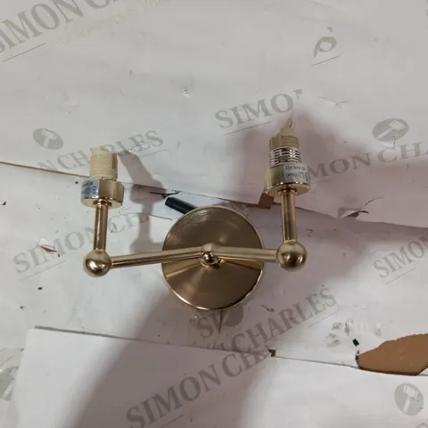 BOXED TIMELESS VENICE WALL LIGHT