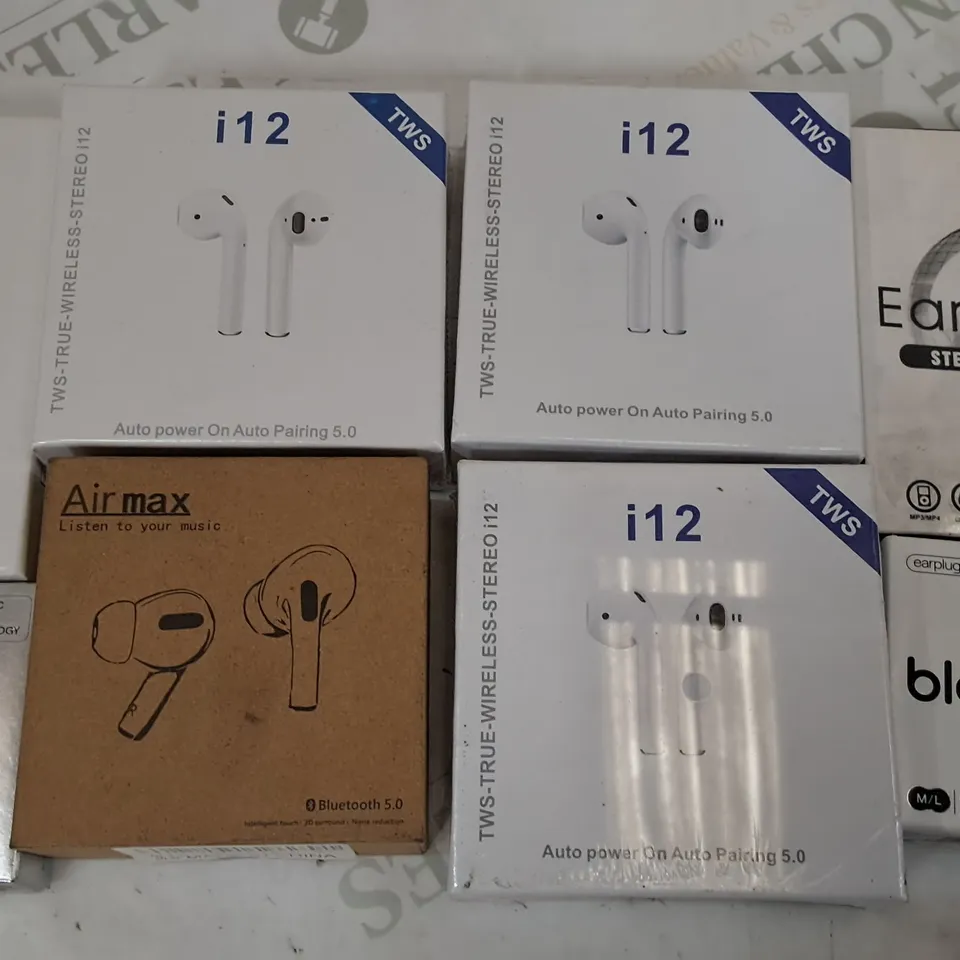 LOT OF 22 ASSORTED PAIRS OF EARPHONES