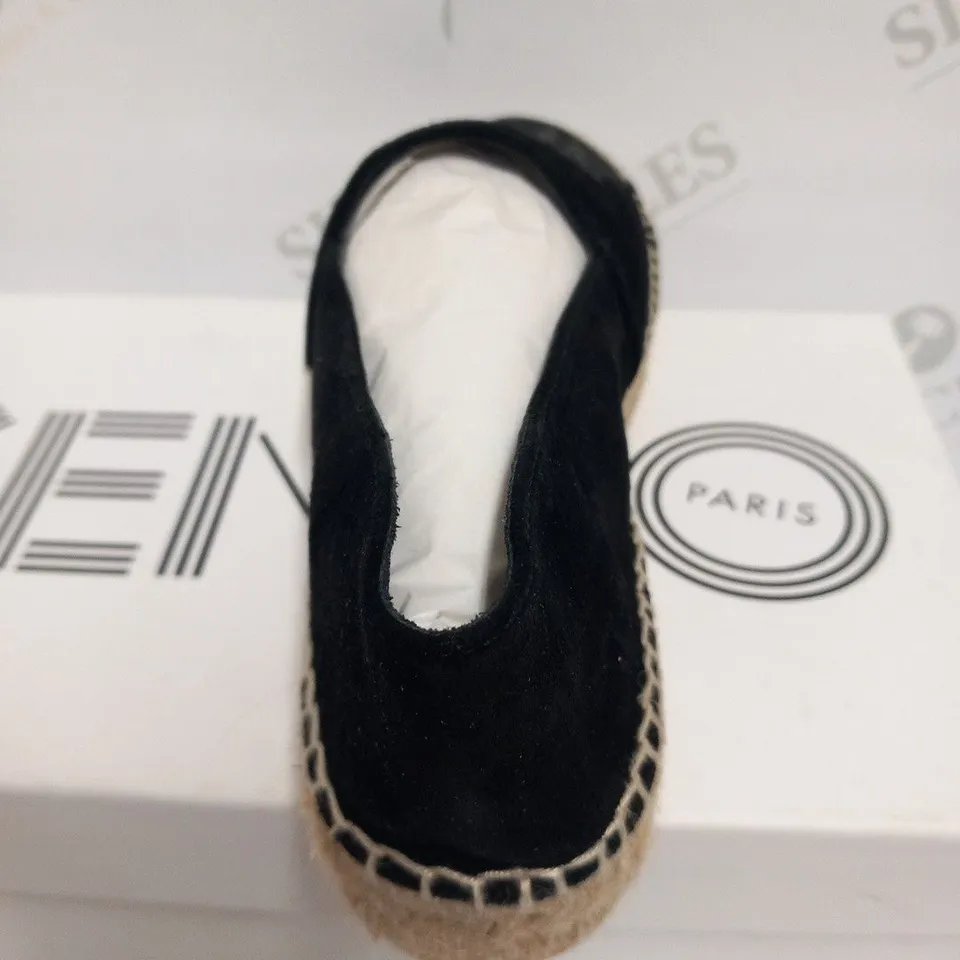BOXED PAIR OF KENZO ESPARDRILLE BLACK SIZE 35