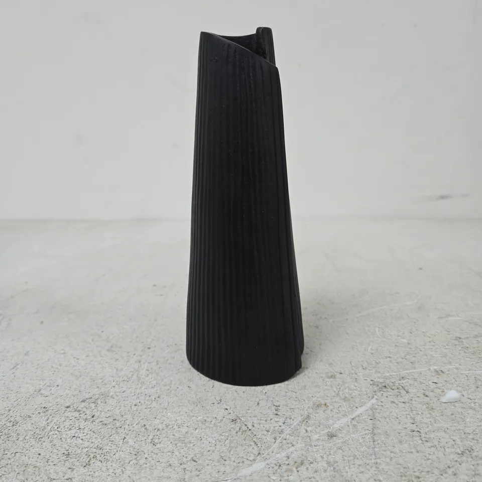 KELLY HOPPEN BLACK RIBBED VASE