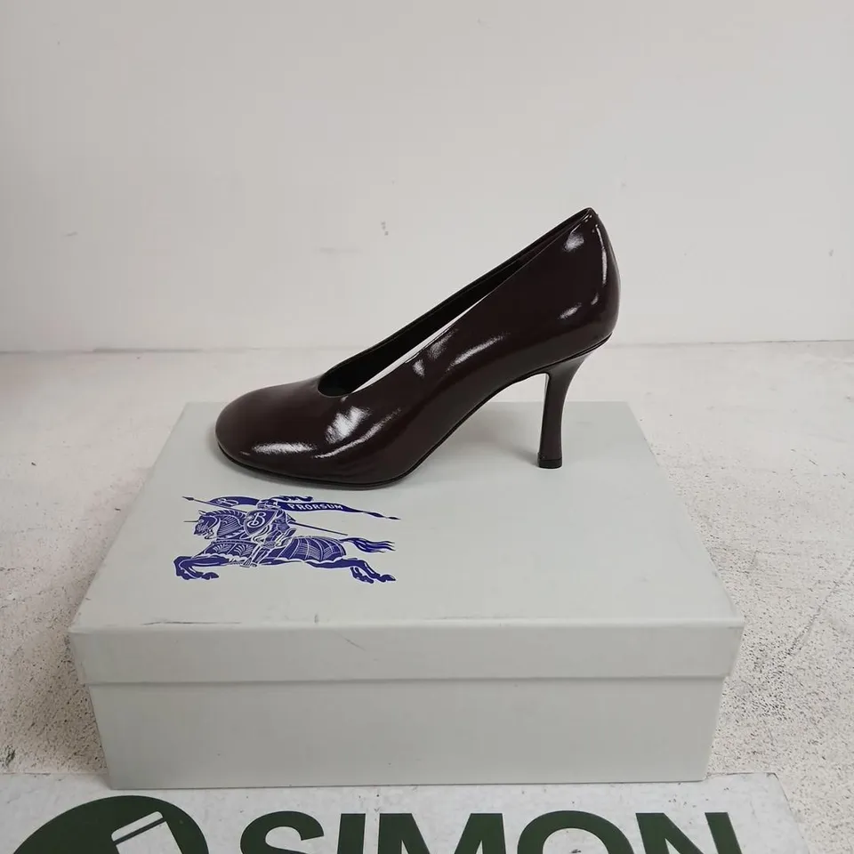 BURBERRY LEATHER PUMP SHOES – BURGUNDY, UK 5 (EU 38)