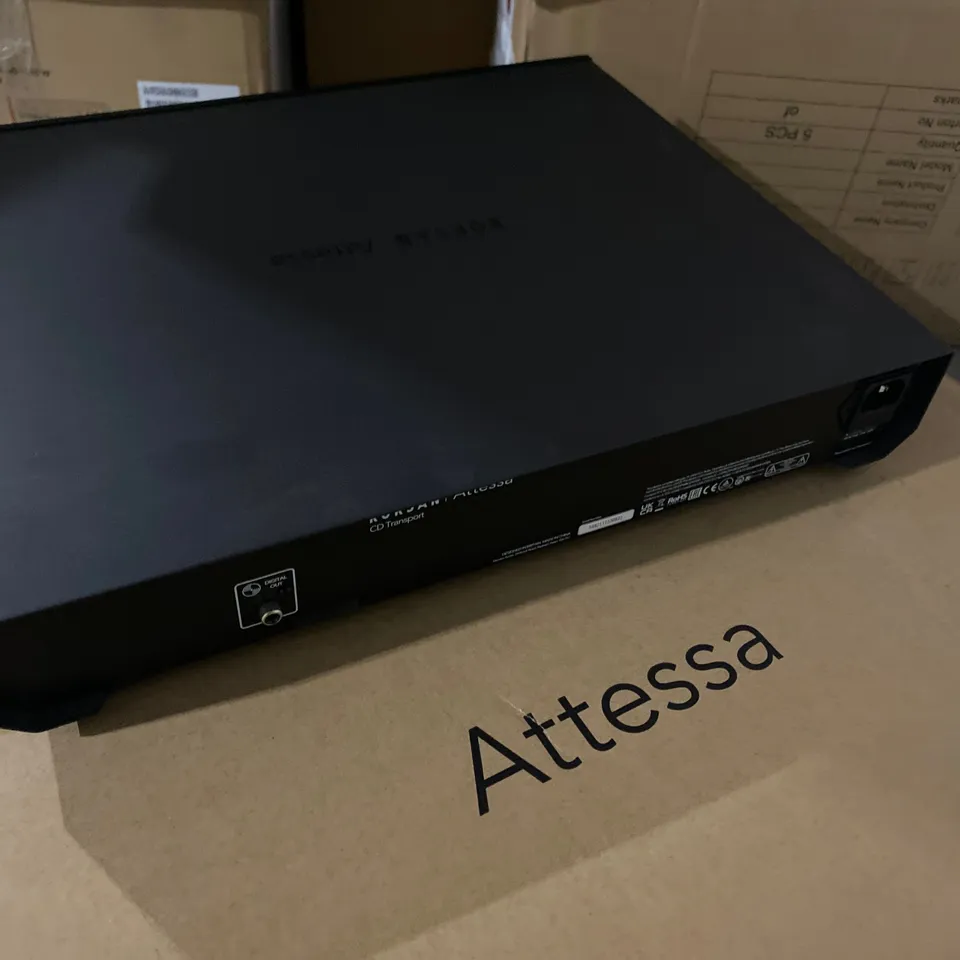 BOXED ROKSAN ATTESSA CD TRANSPORT