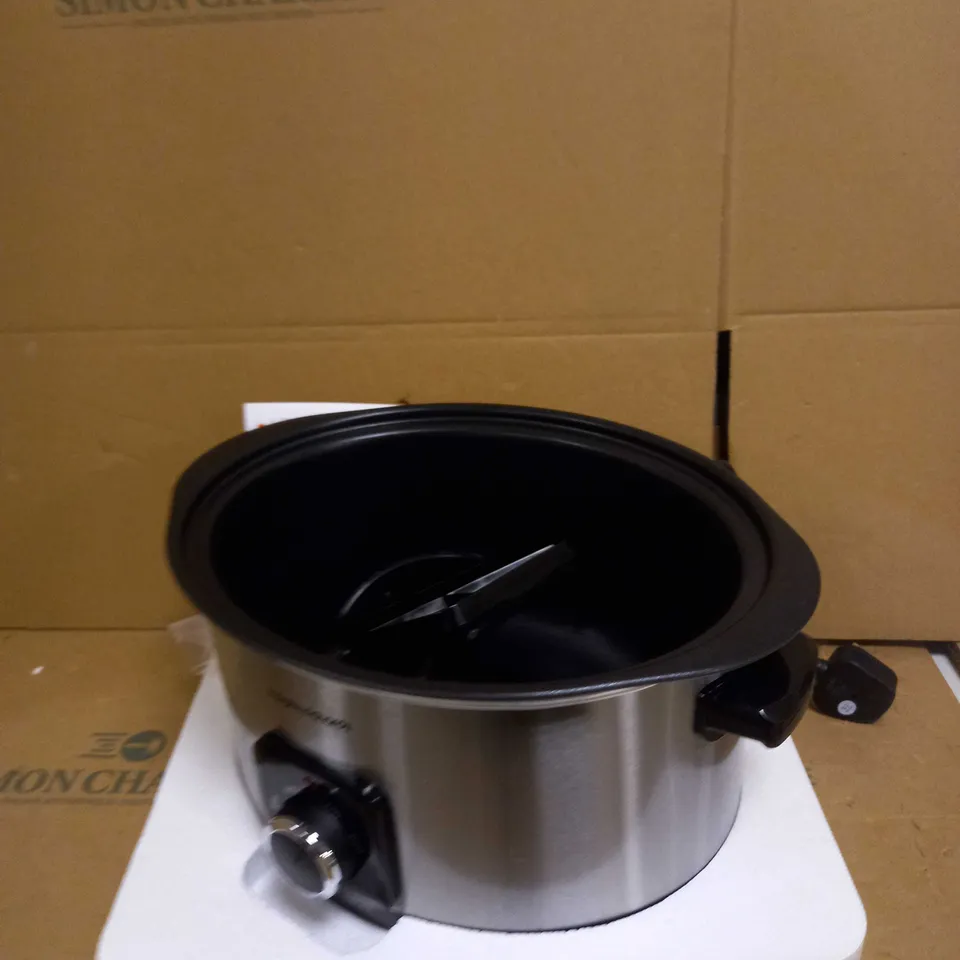 RUSSELL HOBBS FREEDOM CORDLESS 2400W IRON