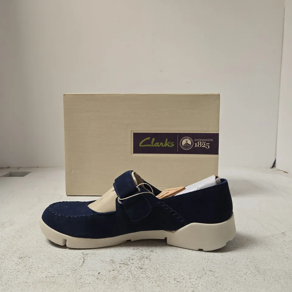 CLARKS TRI AMANDA NAVY NUBUCK SHOES – UK 5 (EU 38), D WIDTH