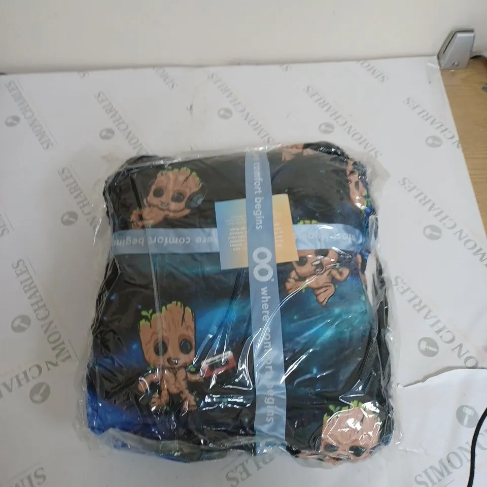 OODIE OVERSIZED WEARABLE BLANKET - GROOT