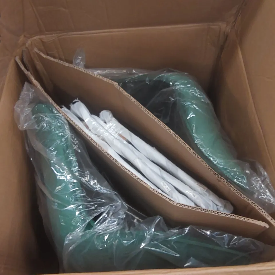 BOXED SET OF 2 LIVING AND HOME GREEN VELVET DINING CHAIRS 