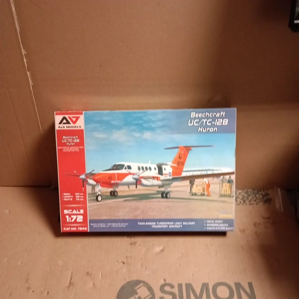 ASA MODELS BEECHCRAFT UC/T-12B HURON 1:72 SCALE MODEL KIT