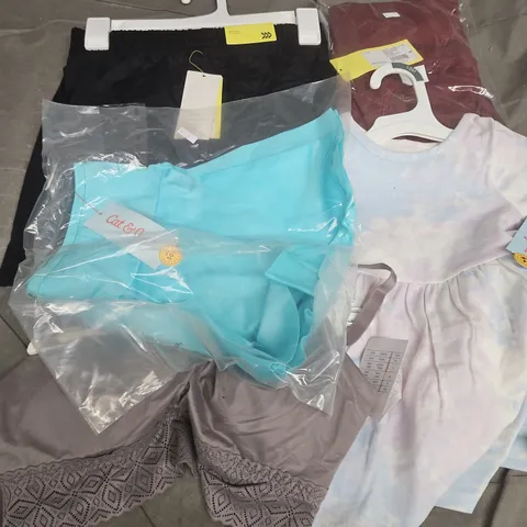 APPROXIMATELY 35 ASSORTED CLOTHING ITEMS IN VARIOUS SIZES, STYLES & COLOURS TO INCLUDE ITEMS SUCHS AS AUDEN BRALETTE, ALL IN MOTION MID-RISE SHORTS, CAT & JACK CHILDRENS DRESS, ETC - COLLECTION ONLY