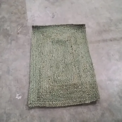 QUALITY DESIGNER AREA RUG - APPROXIMATELY 100X60CM