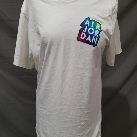 AIR JORDAN T-SHIRT IN WHITE SIZE SMALL