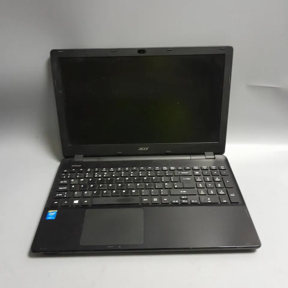 UNBOXED ACER Z5WBH PRO WINDOWS 8 INTEL CORE I3 BLACK LAPTOP