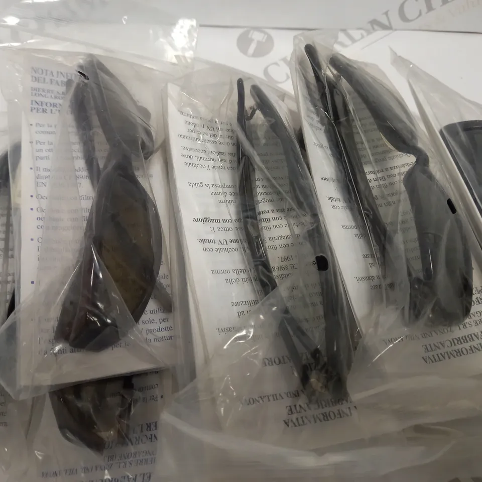 APPROXIMATELY 10 ASSORTED DE RIGO STING SUNGLASSES TO INCLUDE MODELS 6205M AND 6208