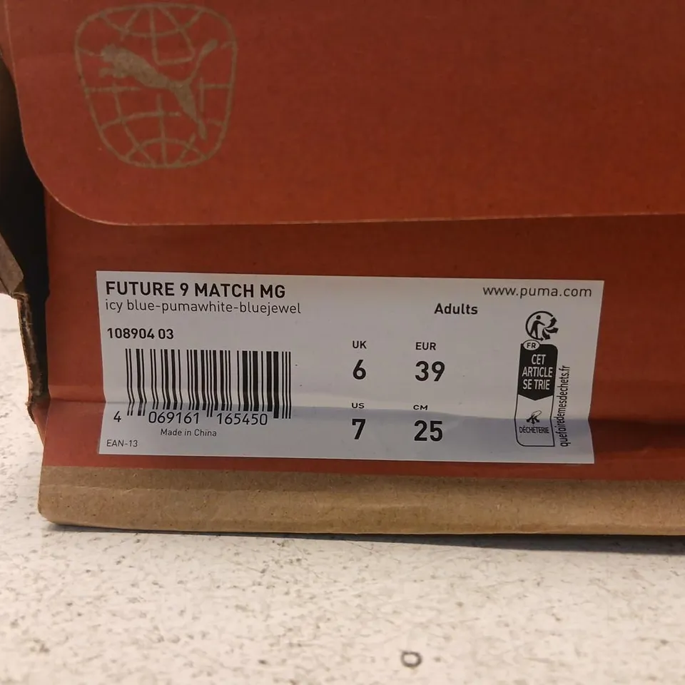 PUMA FUTURE 9 MATCH MG FOOTBALL BOOTS – ICEY BLUE/WHITE, UK 6 (EU 39)