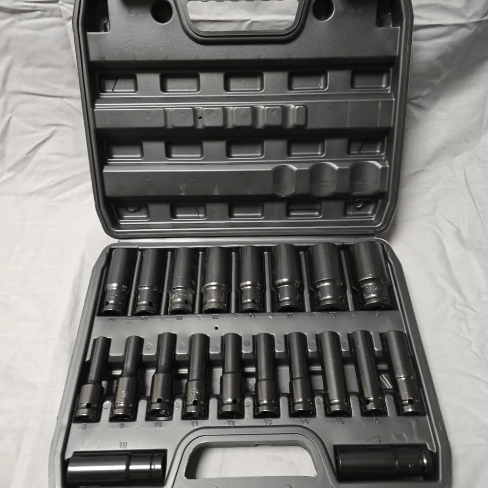 CISVIS TOOLS SOCKET SET 