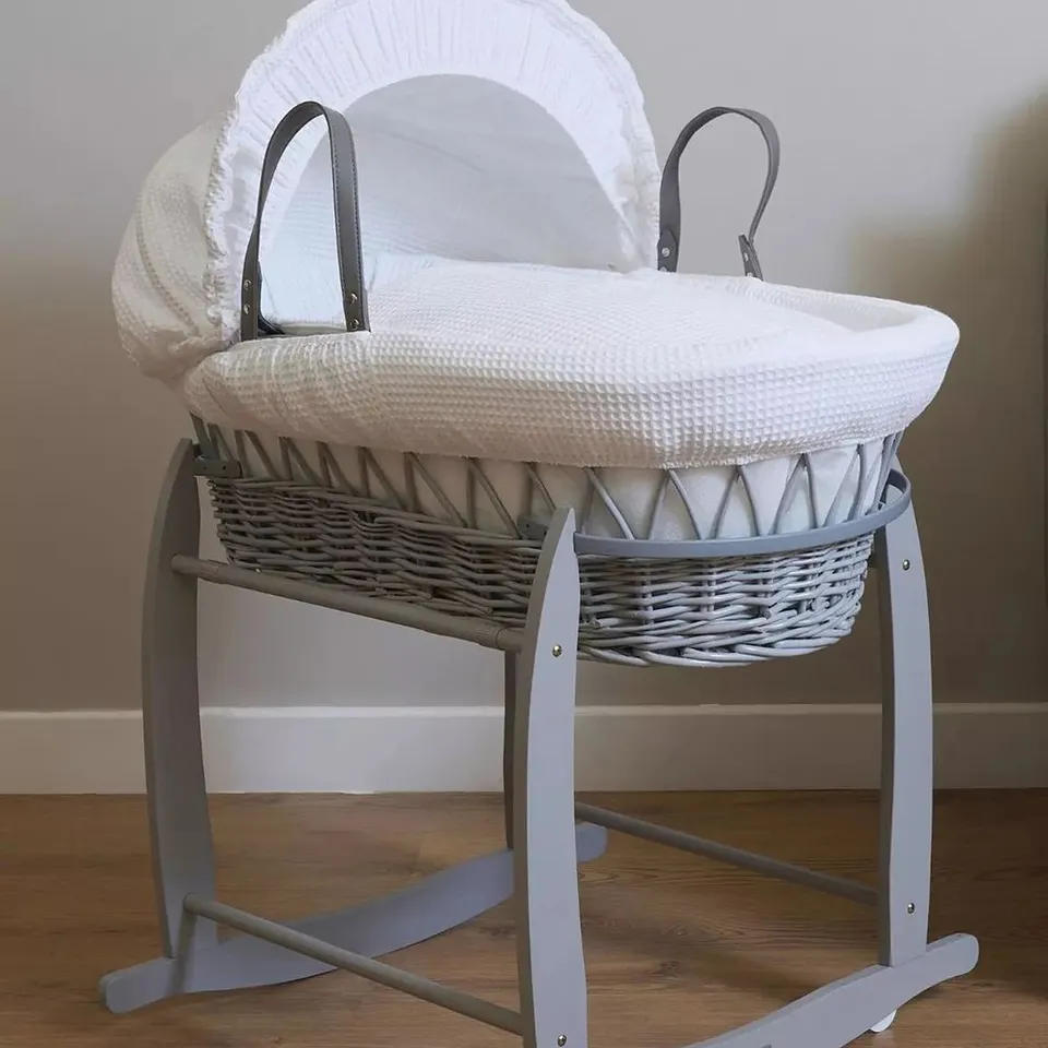 BOXED CLAIR DE LUNE WAFFLE GREY WICKER MOSES BASKET AND DELUXE ROCKING STAND - WHITE