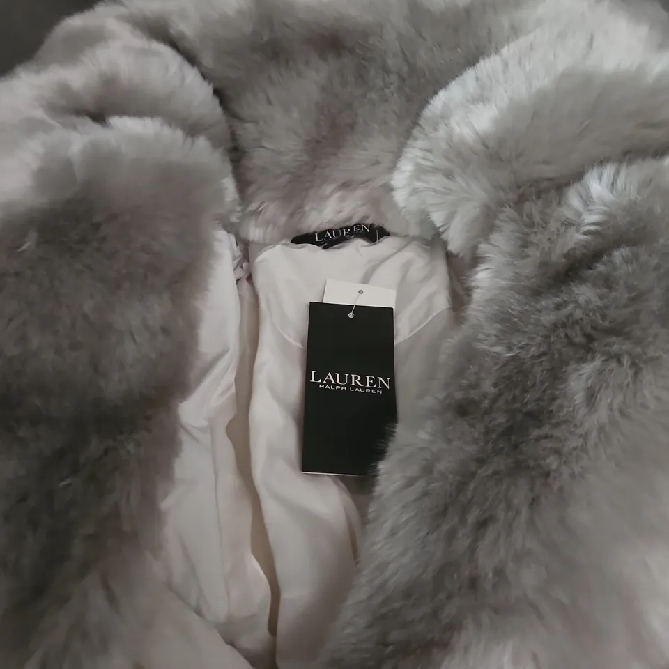 LAUREN RALPH LAUREN WHITE PUFFER COAT WITH GREY FAUX-FUR COLLAR - SIZE L