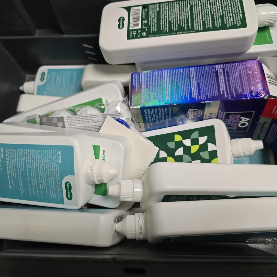 APPROXIMATELY 13 ASSORTED VISION CARE ITEMS & NICOTINE TO INCLUDE - NICORETTE GUM , SPECSAVERS ALLPURPOSE , RENU SENSITIVE EYES ETC