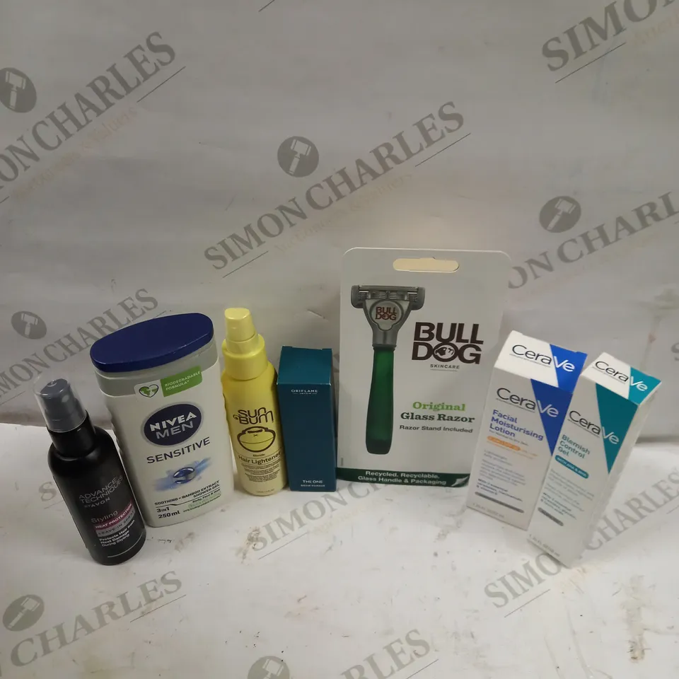 LOT TO CONTAIN 25 ASSORTED UNISEX BODY CARE AND BEAUTY PRODUCTS, INCLUDES RAZORS, MOISTURISER AND MAKEUP
