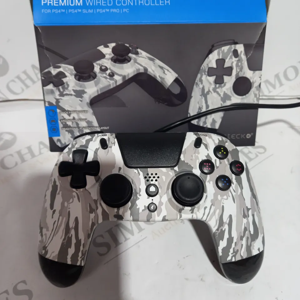 BOXED PLAYSTATION VX4 WIRED CONTROLLER