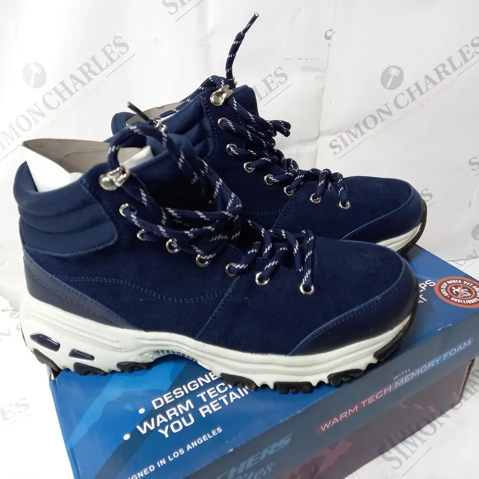 SKECHERS BLUE WALKING BOOTS - SIZE 5.5