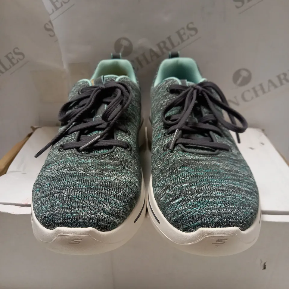 SKECHERS GO WALK TRAINERS, TURQUOISE - SIZE 4.5