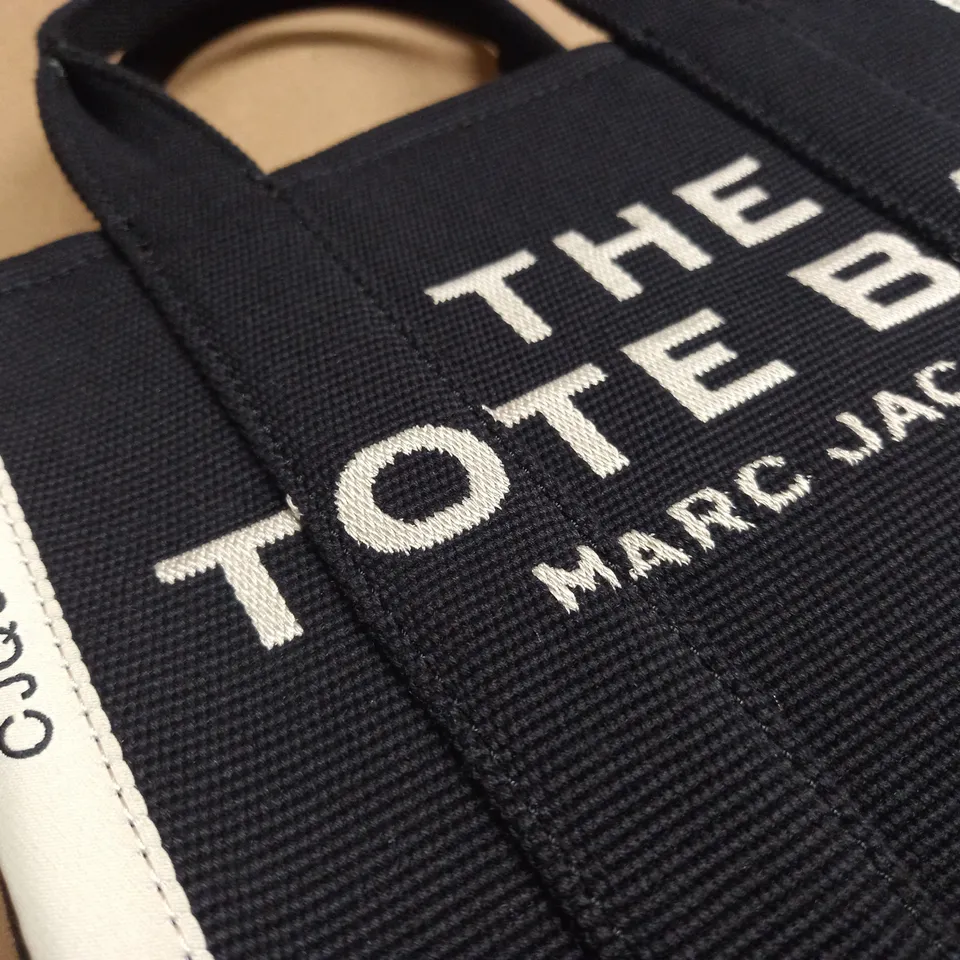 MARC JACOBS TOTE BAG