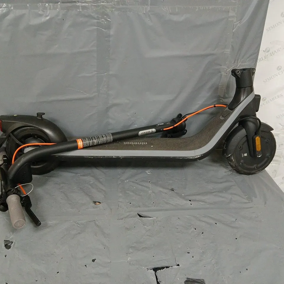 BOXED NINEBOT KICKSCOOTER ELECTRIC SCOOTER - COLLECTION ONLY 