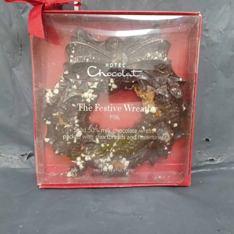 HOTEL CHOCOLAT LARGE FESTIVE CHOCOLATE WREATH 