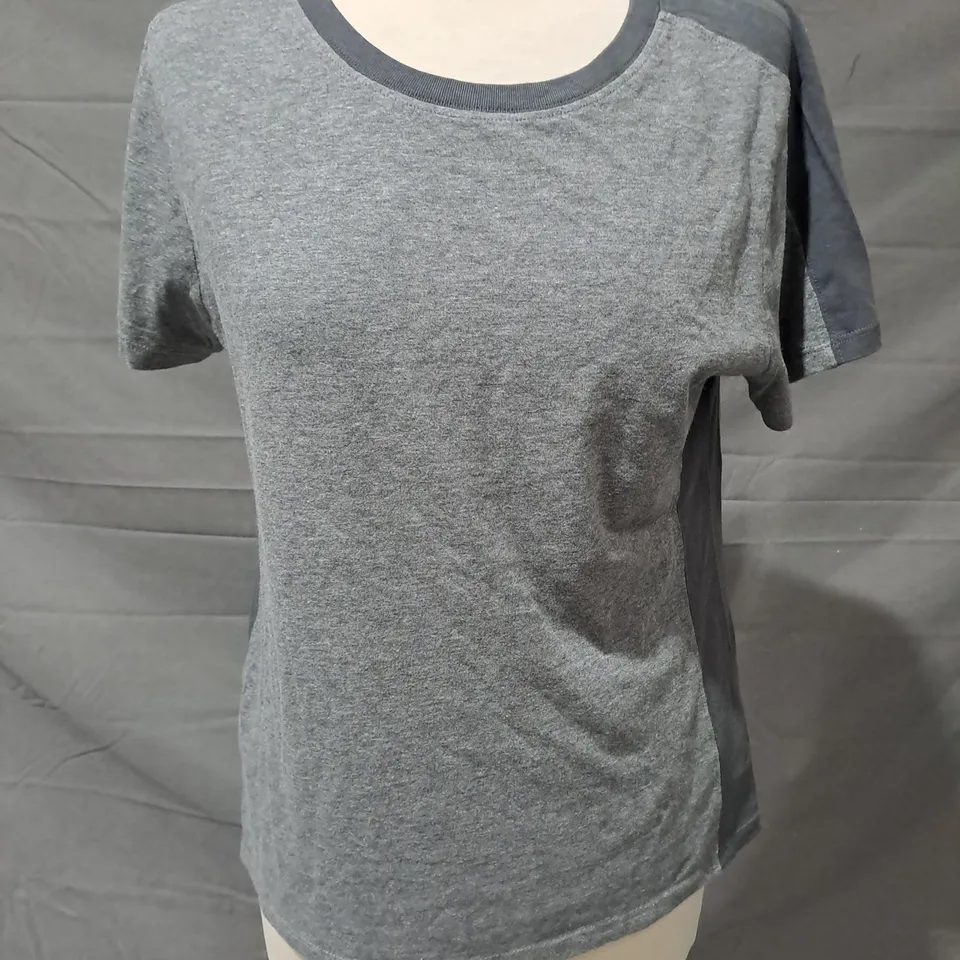 HUSH DILLON SIDE STRIPE BABY FIT T-SHIRT IN DARK GREY SIZE MEDIUM