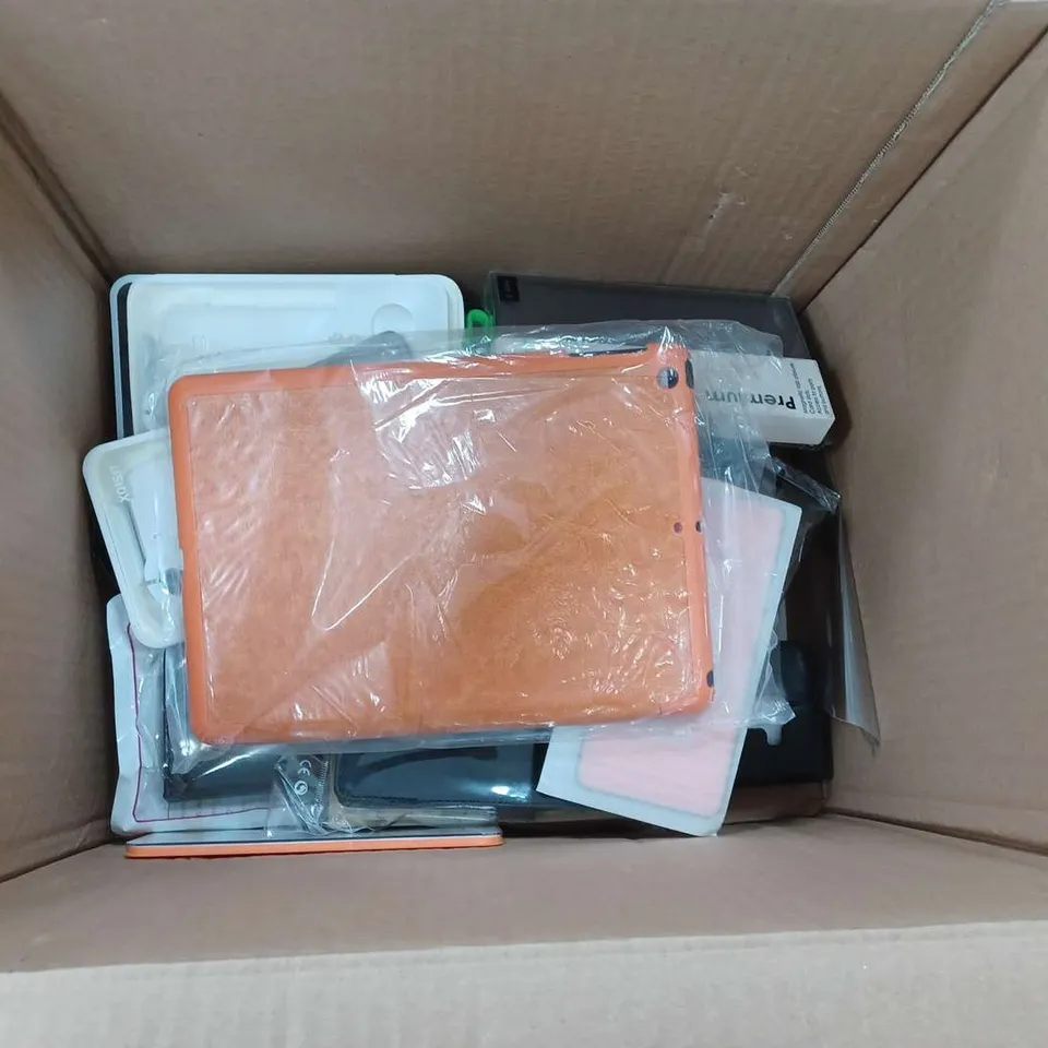 LOT OF APPROXIMATELY 20 MOBILE PHONE AND TABLET CASES. VARIOUS COLOURS. FOR HTC, SAMSUNG ETC
