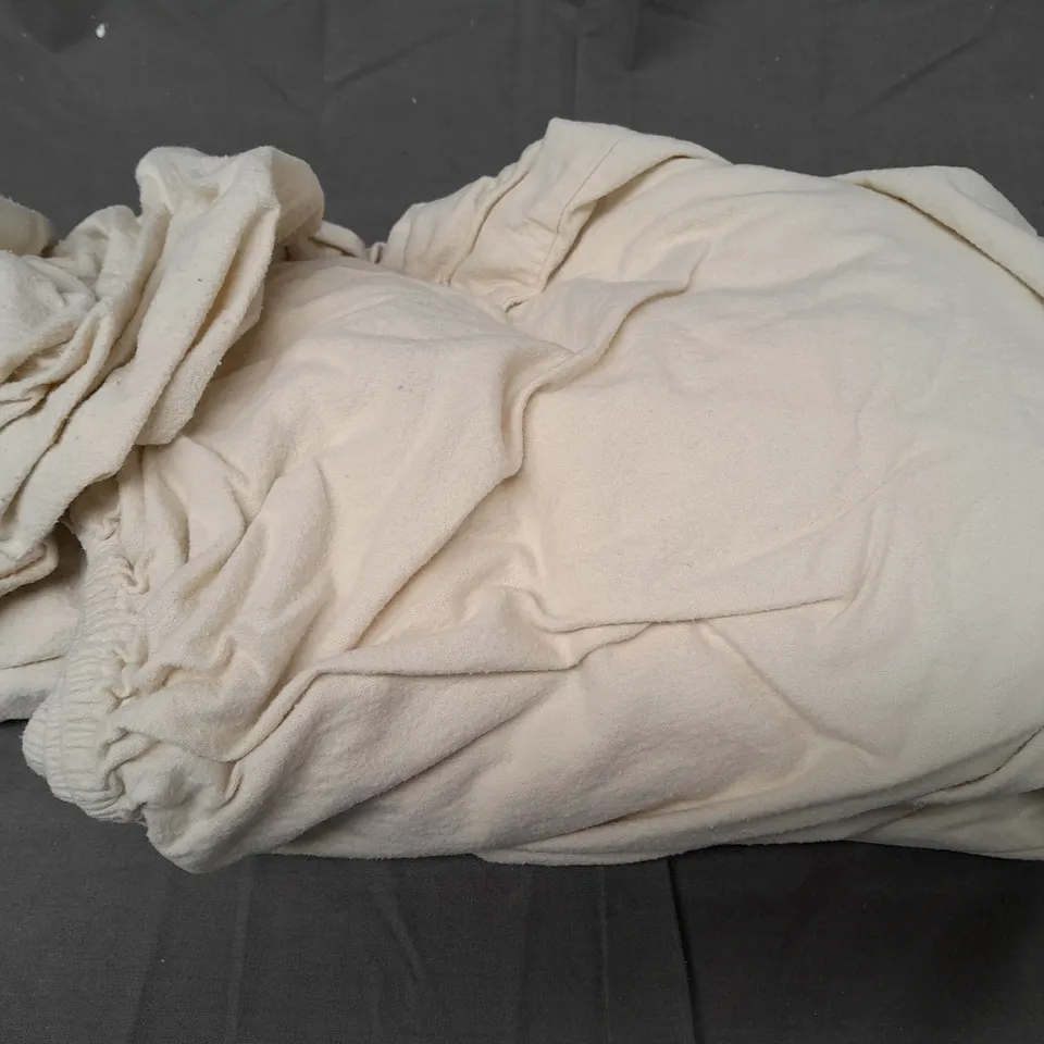 NORTHERN NIGHTS 100% COTTON 4PC FLANNEL DUVET SET WITH EMBROIDERY DETAIL IN CREAM - KING SIZE