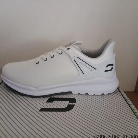 DRUIDS REBEL SHOE – WHITE/GREY, UK 9.5 (US 9.5, EU 44)