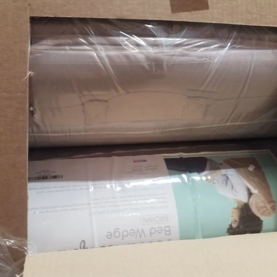 PALLET CONTAINING ASSORTED CUSHIONS INCLUDING XTRA COMFORT BED WEDGES - BROWN