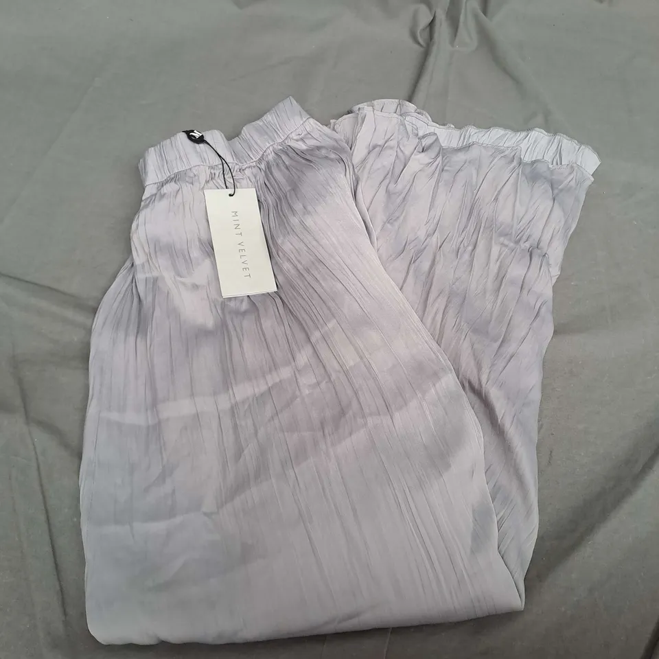MINT VELVET CRINKLE MAXI SKIRT IN GREY SIZE L