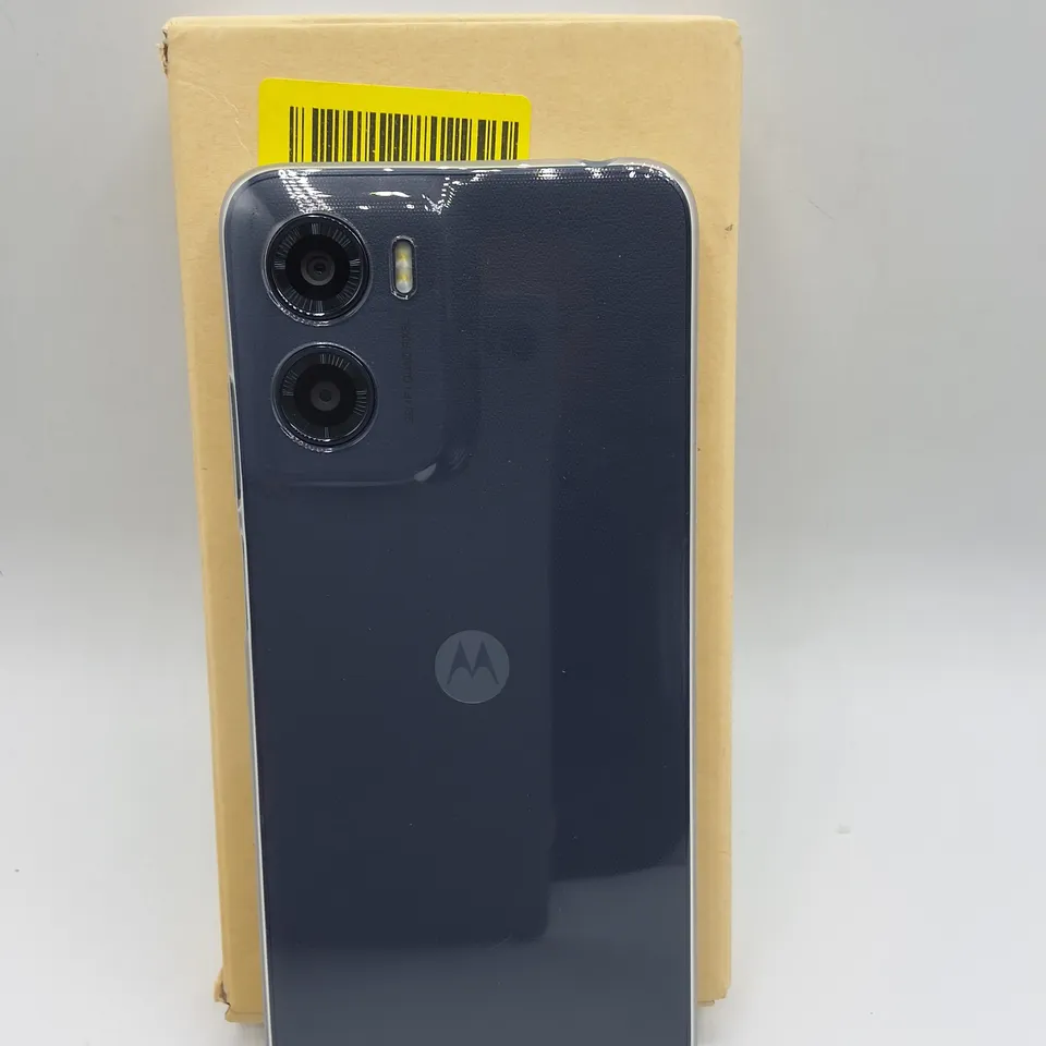 BOXED MOTOROLA MOTO E15 2+64GB IN DENIM BLUE - MC43E