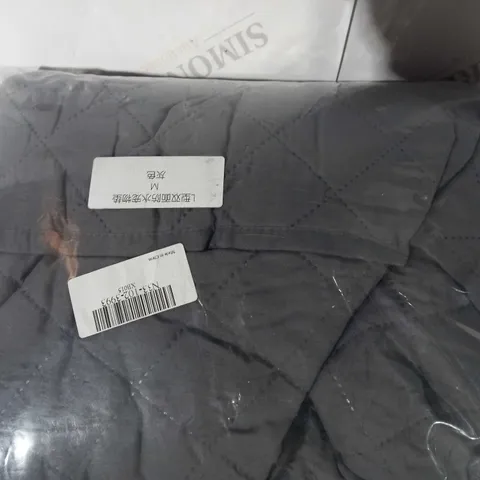 GRAY THROW /UNKNOW SIZE 