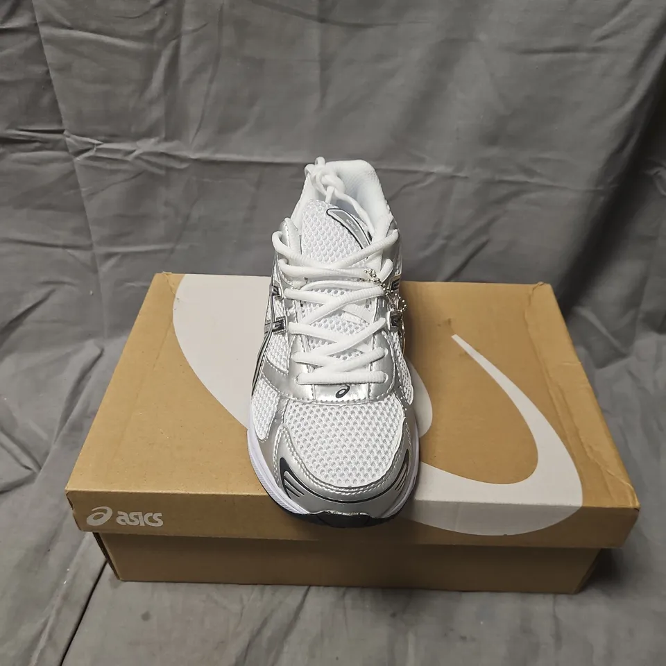 ASICS GEL-1130 WHITE/SILVER RUNNING SHOES – UK 5 (US MEN 6) – BOXED
