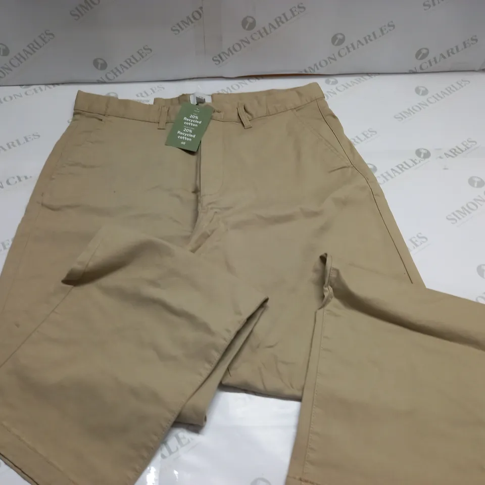 H&M RELAXED FIT CHINOS IN STONE - EUR 33