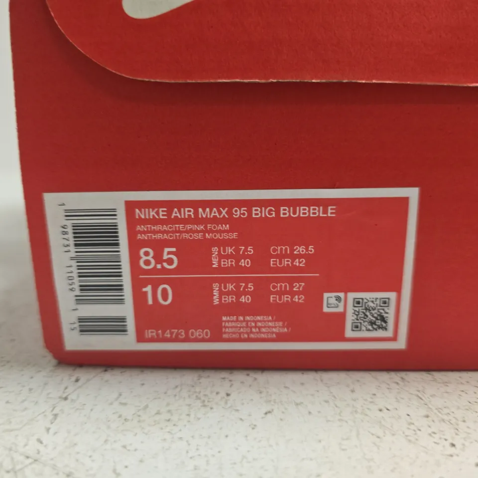 BOXED PAIR OF NIKE AIR MAX 95 BIG BUBBLE TRAINERS – UK 7.5