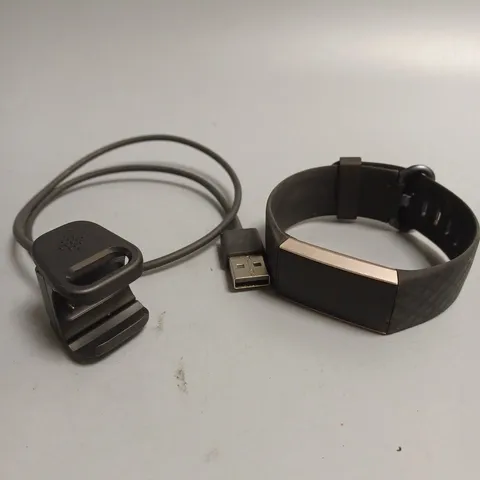 FITBIT CHARGE HEALTH & FITNESS TRACKER WATCH WITH RUBBER STRAP