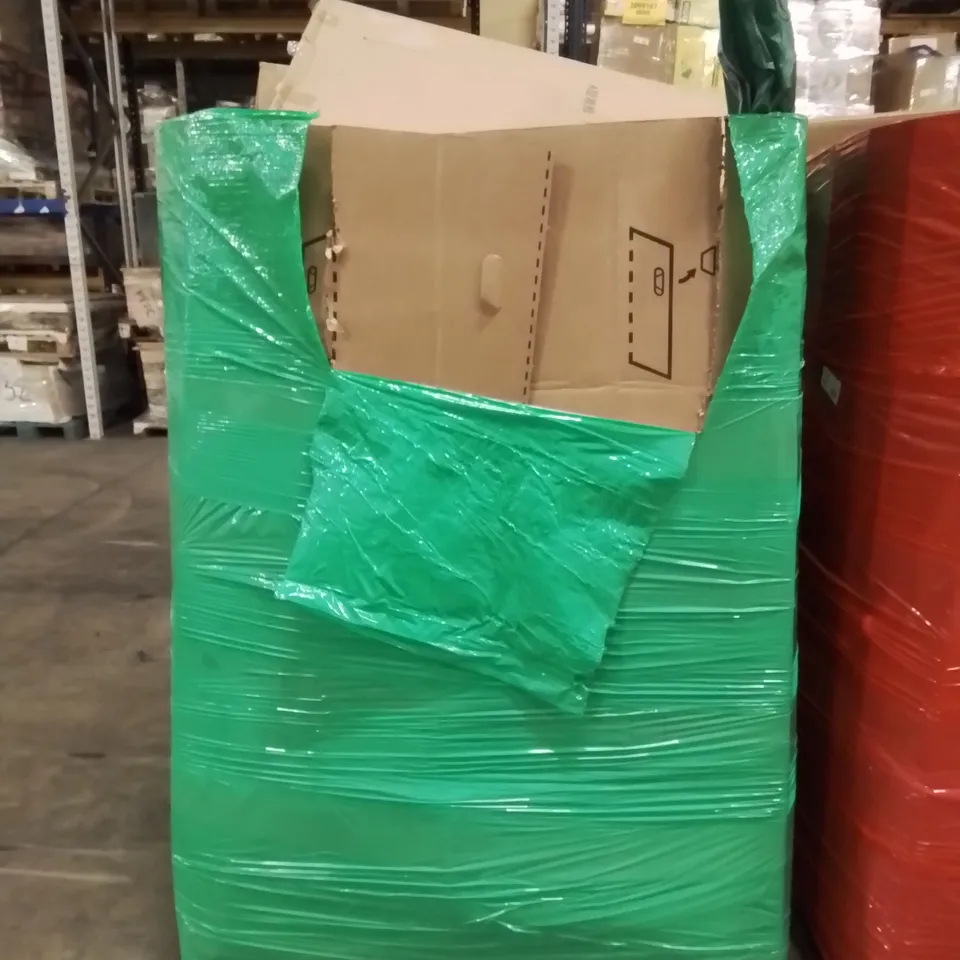 PALLET CONTAINING VARIOUS ASSORTED ITEMS TO INCLUDE: SEVERAL BOXED BLINDS, VINYL TURNTABLE, PET BED AND LOTS MORE UNMARKED BOXED ITEMS 