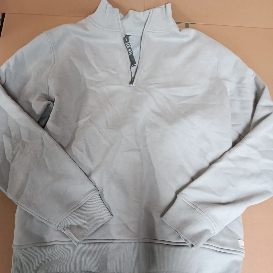 VUORI LIGHT GREY ZIP-NECK FLEECE – XL