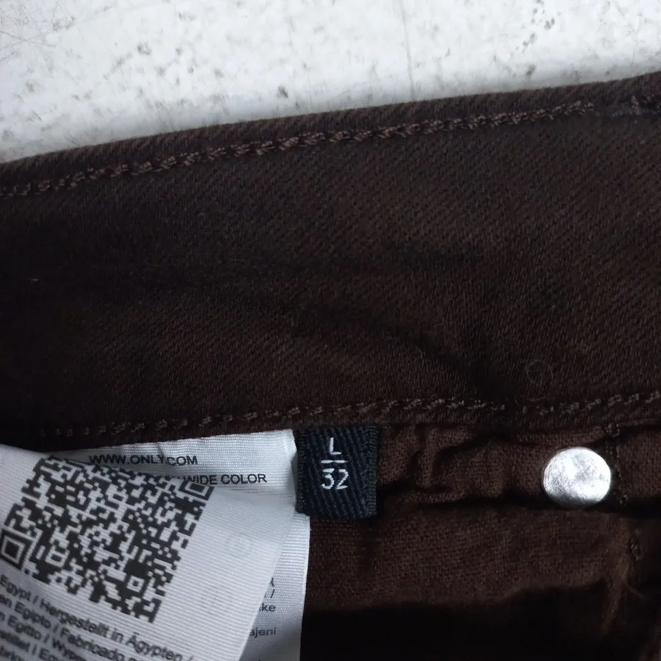 ONLY WOMEN’S BROWN TROUSERS – SIZE L32