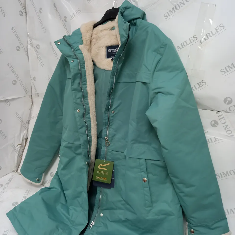 REGATTA GREAT OUTDOORS WINTER COAT IN GREEN  - WOMENS SIZE 16